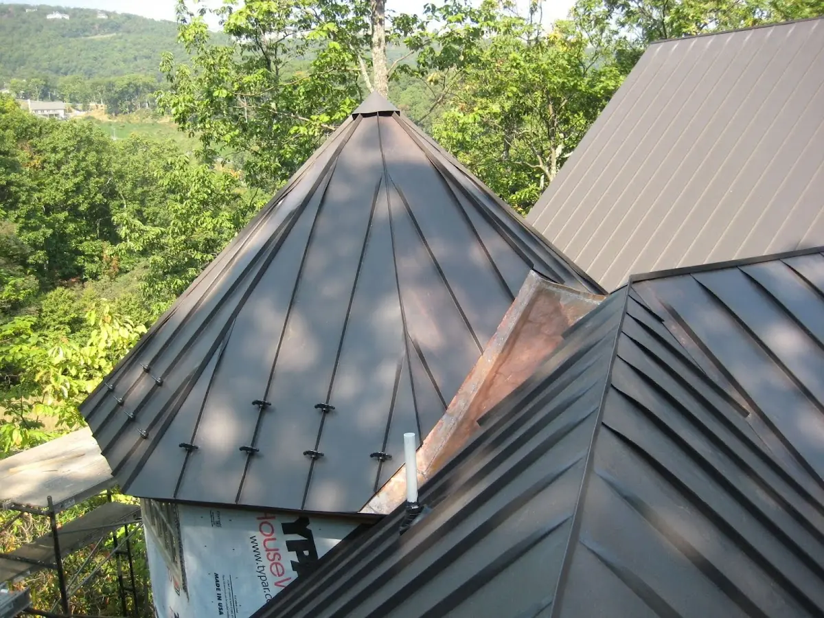 Professional Gutter Cleaning by Craftsman Roofing in Los Altos Hills